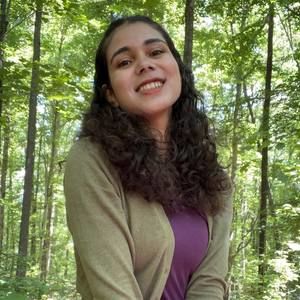 Meet your Posher, Karima